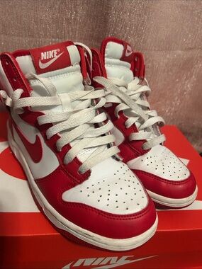 Nike Dunks High-Top - Kids 5Y